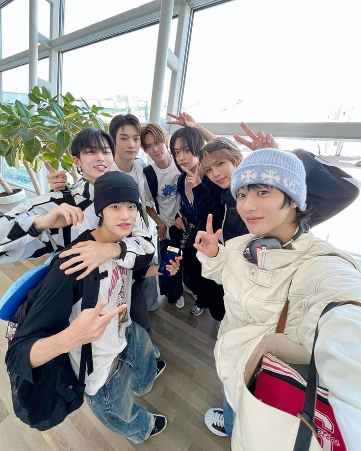 WERIIZE_MY's tweet photo. RT, and copy &amp; reply below with

Malaysian BRIIZE, let's protect our members and show solidarity for Seunghan. Let’s trend this hashtag.

#MalaysianBRIIZE_WITH7RIIZE https://t.co/ai2I0b1xut