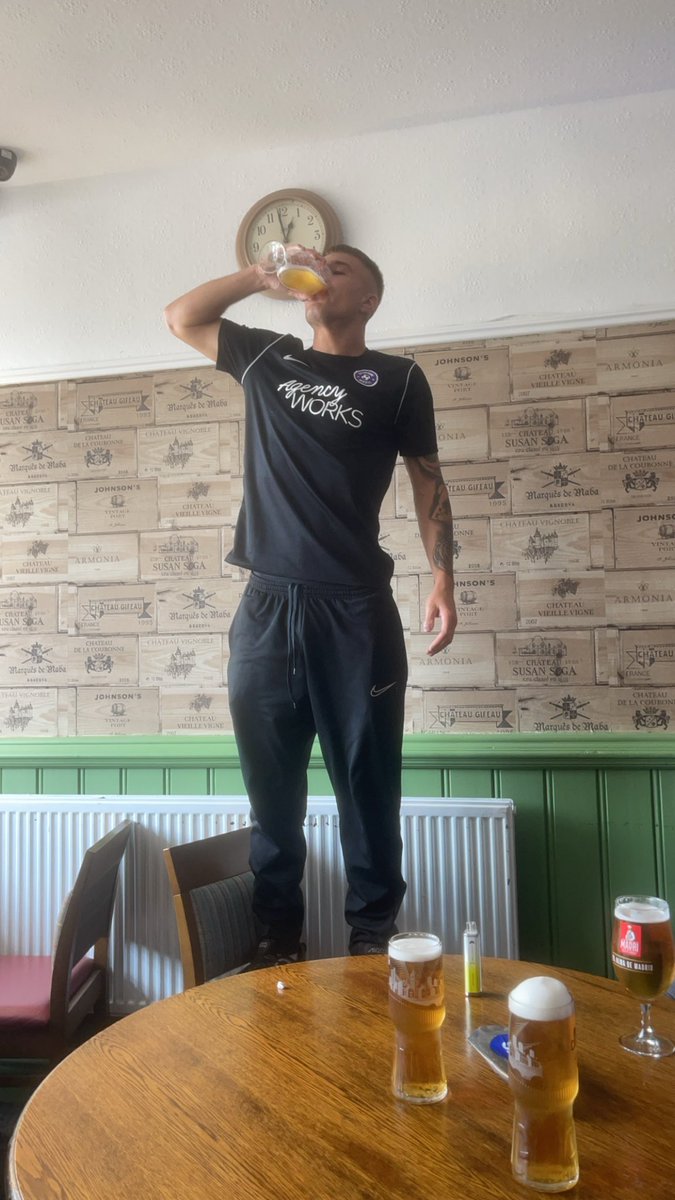 Men vs boys today as we give Leicester’s self proclaimed best team an absolute walloping. Brauny 7-0 Westend. 

MOTM - Zak Adams

Zak ⚽️⚽️⚽️⚽️⚽️
Jack Gunn ⚽️⚽️