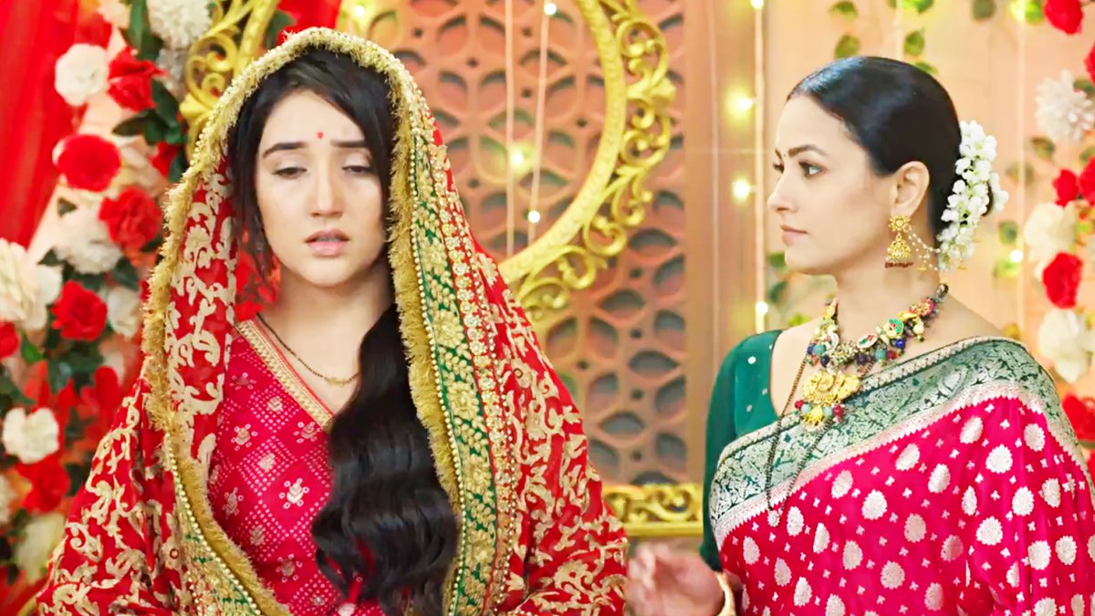 TvPromosIndia's tweet image. Suman Ka Itni Dhoom Dhaam Se Swaagat Karne Ke Peeche Kya Hai Devika Ka Iraada?

youtu.be/otPJREs5Vh8

Watch ‘Suman Indori’ at 6:30PM Every Monday to Sunday Only on COLORS.

#SumanIndori #Suman #Teerth #ZainImam #AshnoorKaur #AnitaHassanandani #Devika #TVPromosIndia