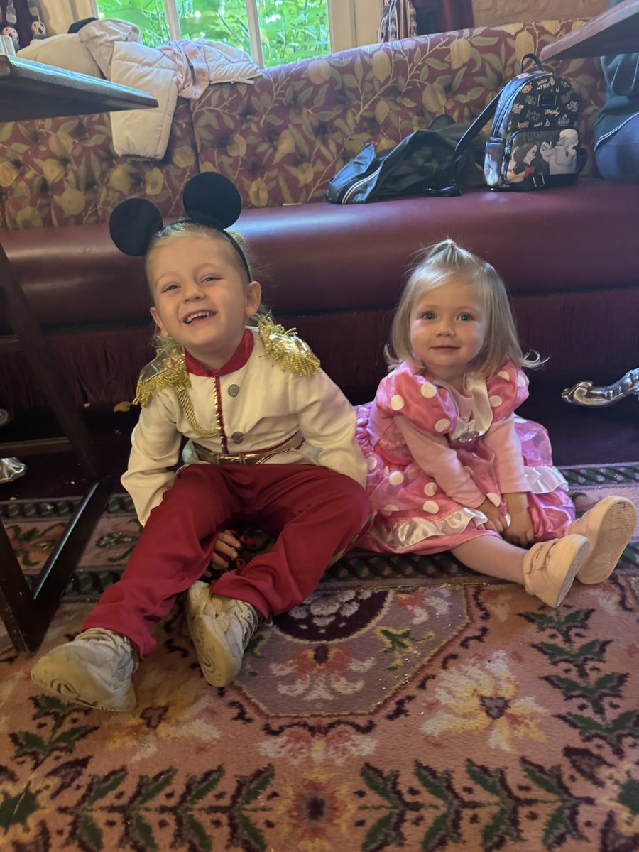 Fatherhood week 240.

This week we drove over to France and went to Disneyland! The kids LOVED IT. Seeing their little faces light up was magical.

It’s getting easier every trip to take these kids away. It’s liberating taking less and less child paraphernalia the older they get.