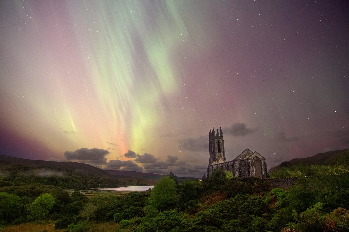The Old Church and Loch Dhún Lúiche

11/10/24

Having had some success here earlier in the evening I departed to explore other locations. When I returned here at midnight, this was the sight. The outburst between midnight and 1 am was truly  spectacular the clouds stayed away.