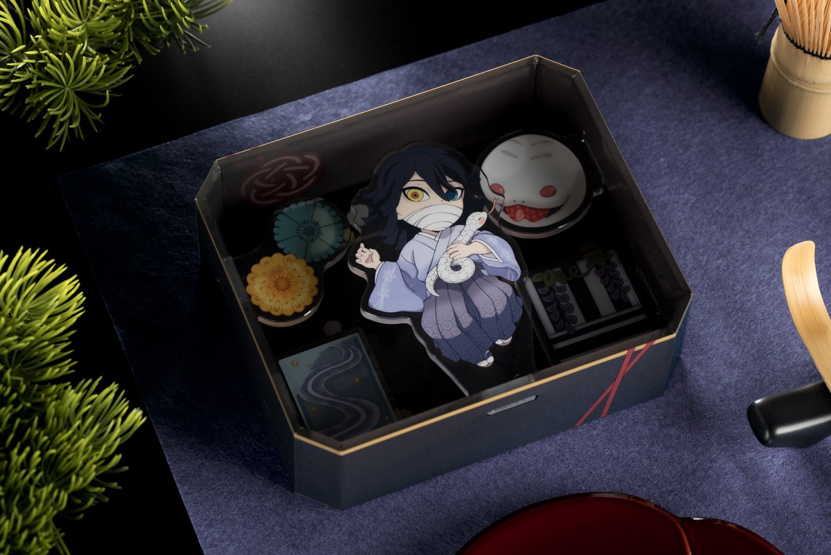 鬼滅の刃 ufotable 生誕祭 立体アクリルスタンド 伊黒小芭内 鬼滅の刃」伊黒小芭内誕生祭2024】 描き下ろしイラスト グッズ 立体