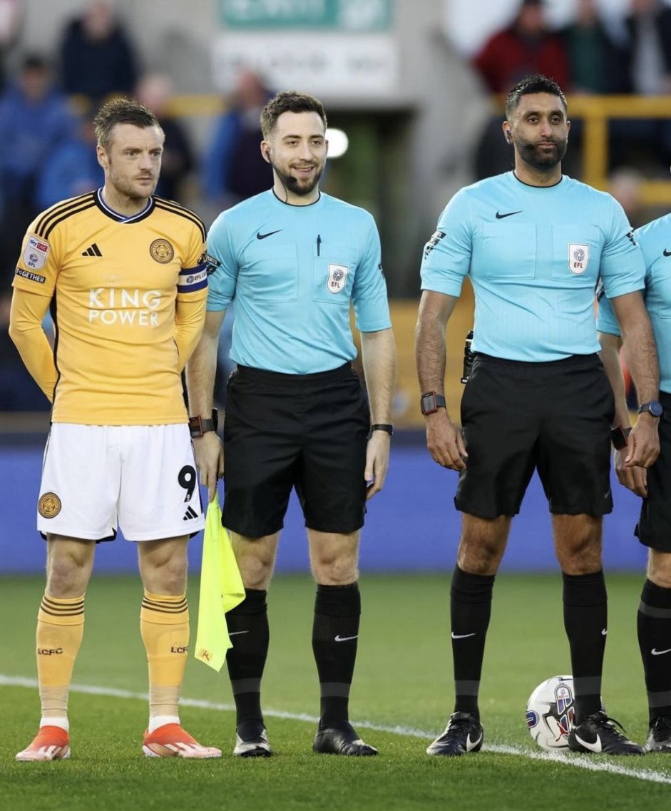 TelfordReferees’Association (@telfordreferees) on Twitter photo Tomorrow evening, we have the privilege of hosting SG2 Assistant Referee, Blake Antrobus.
📆 Monday 14th October
⏰ 19:45
📍NC United Tolkien Way, Wellington, Telford TF1 2GF
<a href="/ShropshireFA/">⚽️🏆Shropshire FA🏆⚽️</a> <a href="/FARefereeing/">FA Refereeing</a> <a href="/FA_PGMOL/">PGMO</a> <a href="/RefsAssociation/">The Referees’ Association</a> #guestspeaker #referee #telfordreferees Tomorrow evening, we have the privilege of hosting SG2 Assistant Referee, Blake Antrobus.
📆 Monday 14th October
⏰ 19:45
📍NC United Tolkien Way, Wellington, Telford TF1 2GF
<a href="/ShropshireFA/">⚽️🏆Shropshire FA🏆⚽️</a> <a href="/FARefereeing/">FA Refereeing</a> <a href="/FA_PGMOL/">PGMO</a> <a href="/RefsAssociation/">The Referees’ Association</a> #guestspeaker #referee #telfordreferees