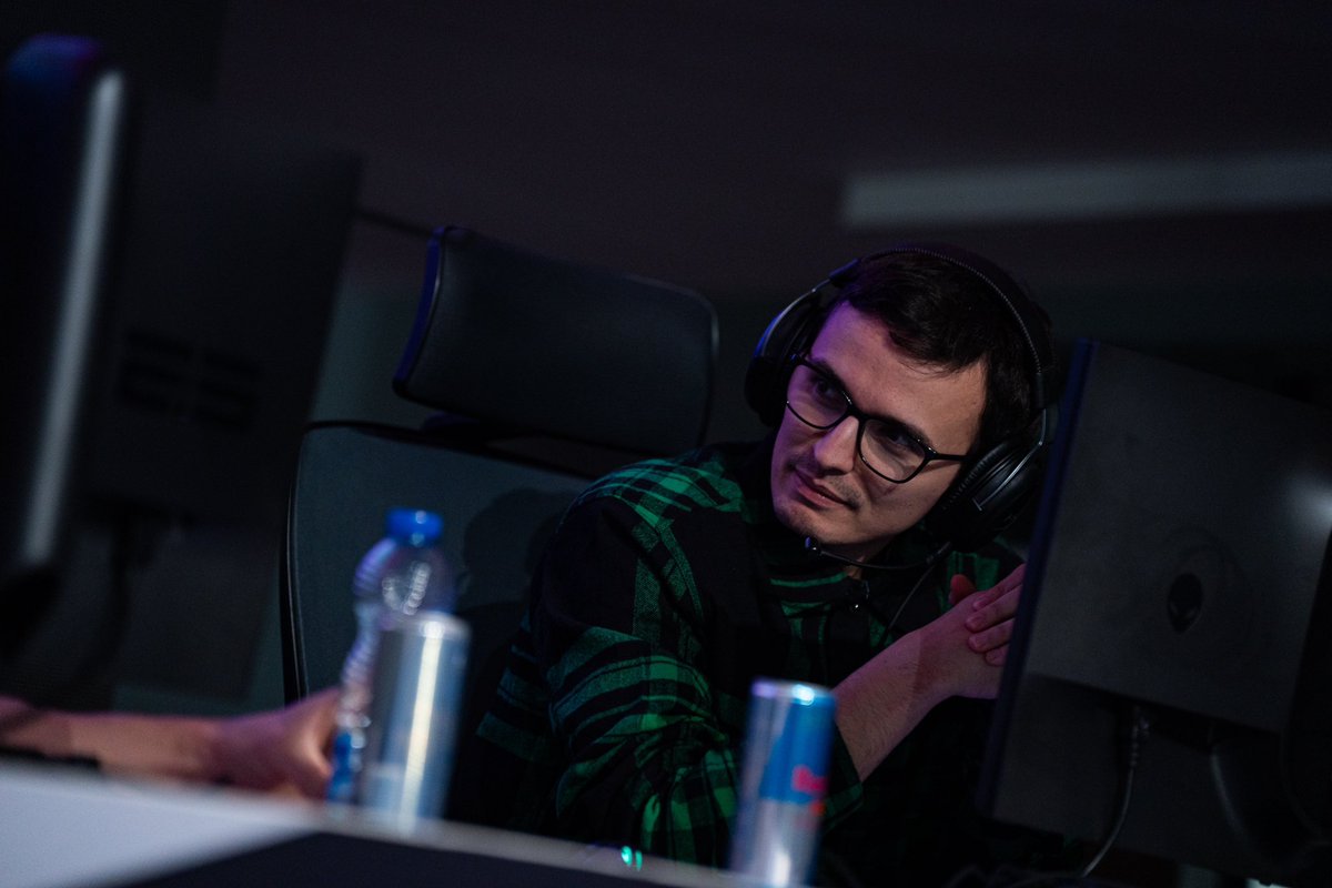 XPortalesports's tweet image. Ndeshja e pritur: Mad Gaming vs Team Blink në BO3 🔥💥⚔️

JEMI LIVE : twitch.tv/xportalesports 🔴👾

#dotakallim #kosict #xportalesports