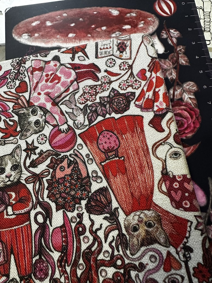 2025お手帳はブルー。 2024はレッドでした わたしは仕事用にいろんな