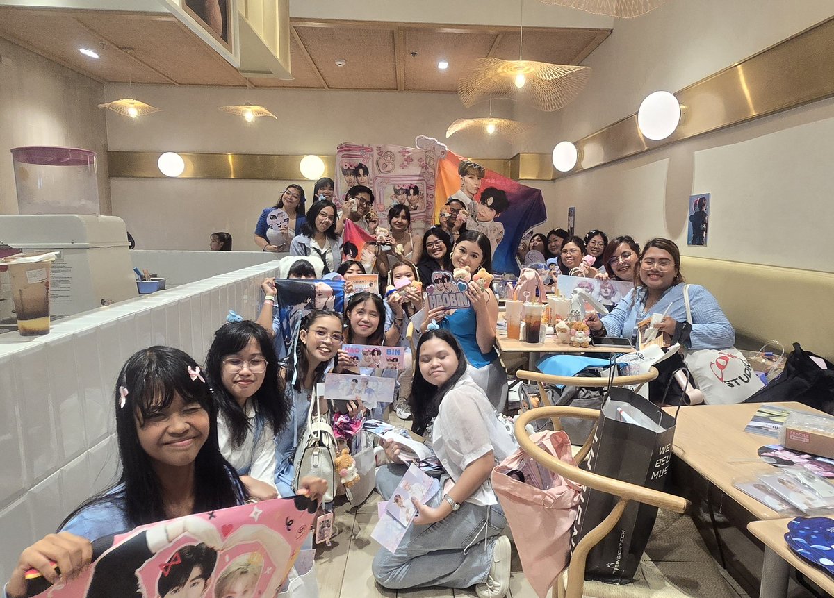 hamjjangph's tweet photo. 𝐁𝐄𝐀𝐓 𝐁𝐘 𝐁𝐄𝐀𝐓 ✛

FILO ZEROCOLAS assemble! 🩷🩵

A special thanks to all the beautiful and amazing fans of #HAOBIN who attended the concert CSE! Your energy and support made the event unforgettable. We hope you had as much fun as we did.

#ZB1INMANILA
#BeatByBeat_HaoBin https://t.co/otbuFD6aB8