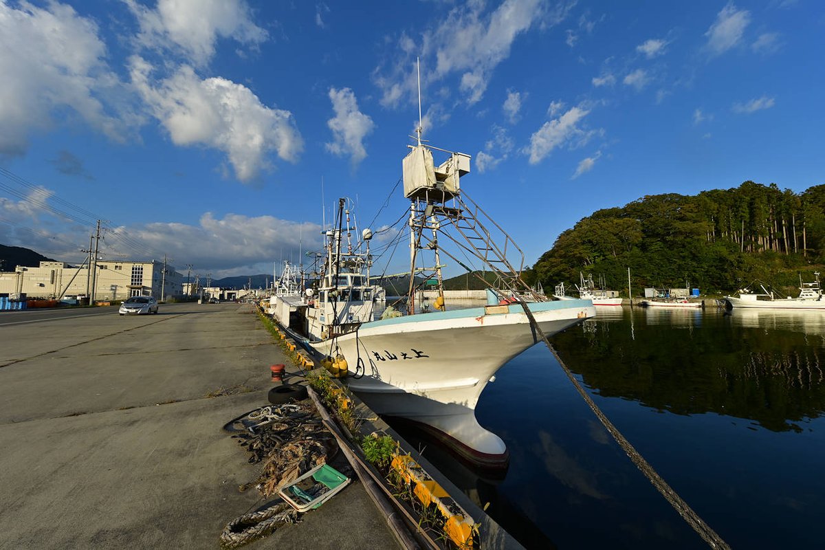 大船渡を離れたのは午後４時２０分。
盛岡帰還は午後６時４０分。
そんな道のりを繰り返していると、
三陸の港は隣町になっていく。