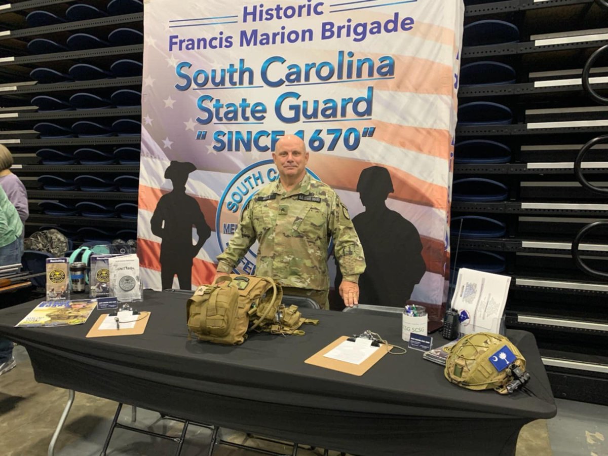 SCSG1670's tweet photo. SGT Mills, recruiter for ACo/3BN/1CSB, rocking it at the Myrtle Beach Gun Show. On day one, he already signed up 14 people!
Excellent work soldier.
#SouthCarolinaStateGuard #SCSG #SCStateGuard #MyrtleBeach https://t.co/qO7fZGbZdS
