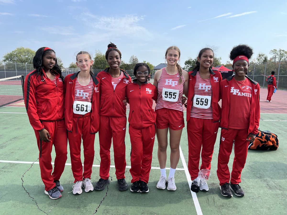 Our Varsity squad took 4th place at the Jimmy Daniels Invite yesterday by running 6 LIFETIME PRs! Led by freshman Makayla who broke 20 for the first time ever with a 19:34, Mattie &amp; Tolani broke 21, Barrington 22, Itzel  24, and Anika a 39 second PR!!