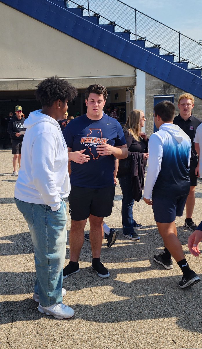 collins_theodis's tweet photo. Thank you for inviting me out to Wheaton College, Coach Garlington @GerikGarlington and team. It was a great victory. #TrustInGod #TrustTheProcess2024 @JPRockMO @elitefootball @GSV_STL @bj35th @6starfootballMO @ACSAllStarGame @AWilliamsUSA @Excelspeed12 @WCAFootball https://t.co/VODvp4msPC