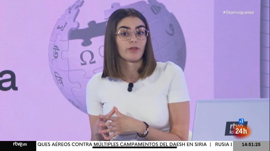 Pues bueno, tanto lamerle el hojaldre al estado ha tenido su recompensa. Enhorabuena Carla, ya tienes tu puestito en RTVE 👏🏻👏🏻👏🏻♀️🎀.