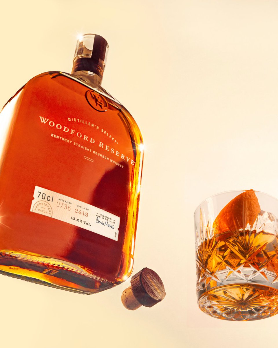 Matthew Clark (@matthewclarkltd) on Twitter photo 🥃Raise a glass to #OldFashionedWeek with <a href="/WoodfordReserve/">Woodford Reserve</a>!
🧡 Mark the occasion in style with the Woodford Old Fashioned: pour 60ml Woodford Reserve into a glass with ice, add a sugar cube, bitters, and orange peel. A classic that never goes out of style bit.ly/39ZIDKq 🥃Raise a glass to #OldFashionedWeek with <a href="/WoodfordReserve/">Woodford Reserve</a>!
🧡 Mark the occasion in style with the Woodford Old Fashioned: pour 60ml Woodford Reserve into a glass with ice, add a sugar cube, bitters, and orange peel. A classic that never goes out of style bit.ly/39ZIDKq