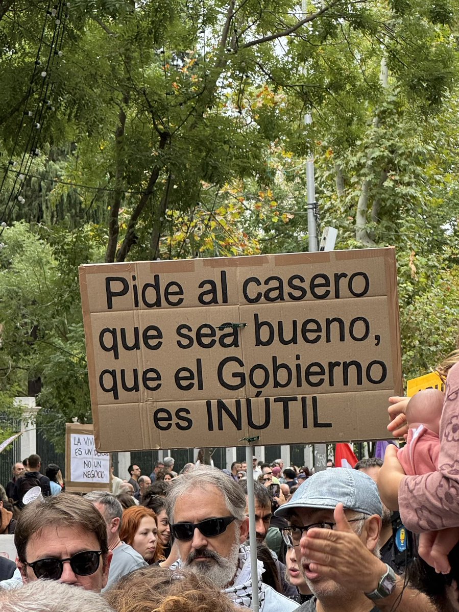 Maggie 🫧 saw skz🩶🖤 tweet media