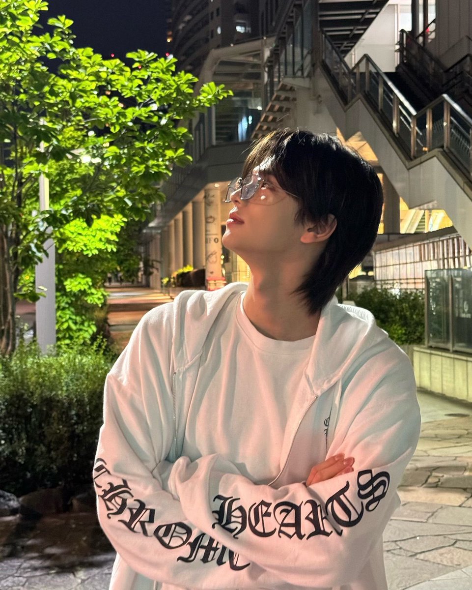 shinyuarchive's tweet photo. BF 📸 https://t.co/SvIOHhrNWy