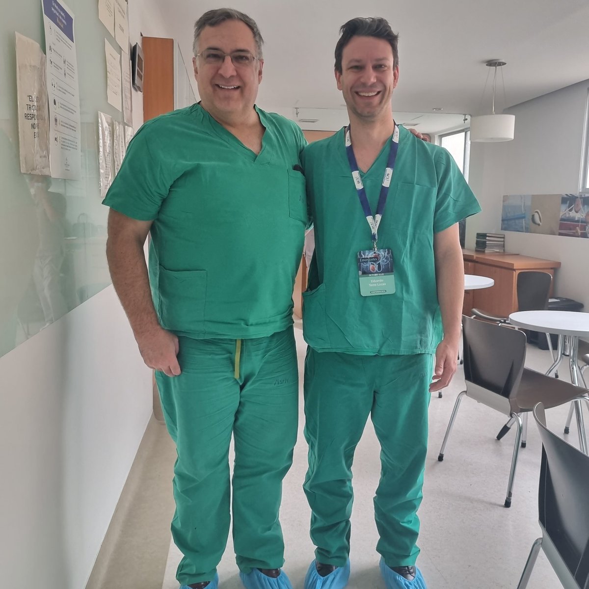terralucas1's tweet photo. What an amazing event! Really proud to be part of this stellar team and learn w @2fabiosepulveda @BernardoNor9 @DrJohnDenstedt @UrologoEdgar at @SCUColombia. A dream to see the master @fgomsan doing 2 #Holeps and my self doing 2Holeps with EPS from @SurgicalJena! What an honor!! https://t.co/2CvRF9APZ1