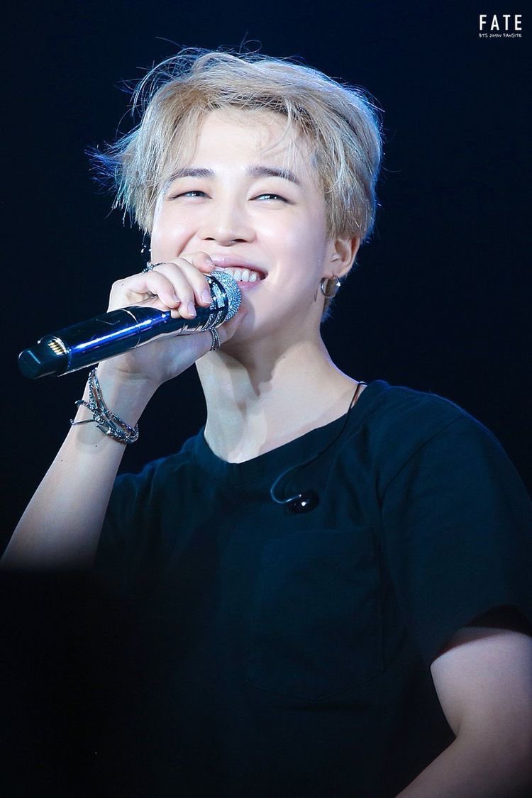 ItsumiSteady's tweet photo. 2024.10.13
💛HappyJiminDay💛

大好きな人が生まれたとっても大事な日。
この日だけは忙しい日々でも忘れない🥹
幸せをたくさんありがとう🩷
いつまでも健康で幸せで居てね🫶

#HappyJiminDay 
#JiminDay
#やっぱりこのジミンが好き https://t.co/7K9OPNNSRB