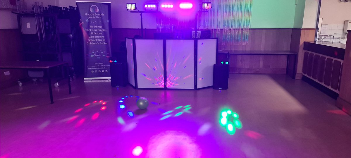 It's a 6th Birthday party this afternoon!

Lots of excited and energetic children.
Let's hope the games will tire them out 😆

#childentertainer #minidisco #kidsdj #childparty #partygames #disclosurechecked #Shropshiredj