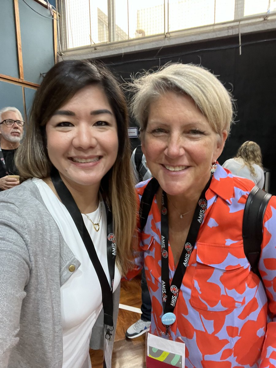 Catching up with some of my #WomanLeaders 💜 at <a href="/amisa_us/">AMISA - American Intl. Schools in the Americas</a> #Leadership Conference