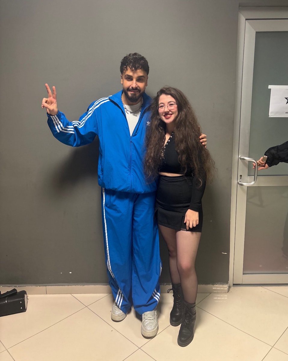 Buraya bundan lazımdı tüm konser harikaydı sen harikaydınn çok seviyorum demiş miydim? <a href="/sefo362/">s e f o</a>  ❤️