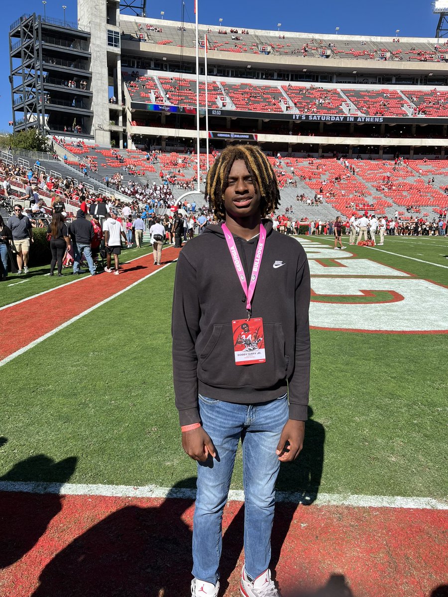 Great game day visit to UGA!!! 
Bobby Gary Jr 6’2 170 C/O 2027 QB