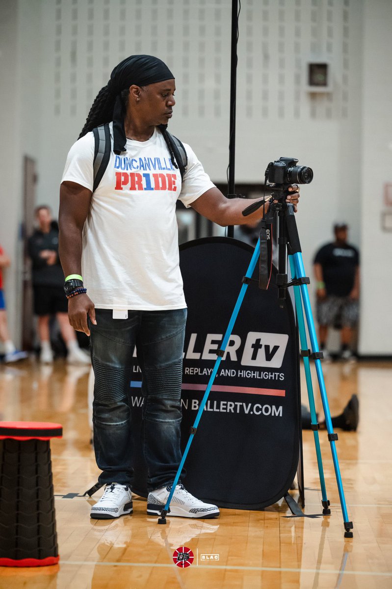 Caught in the Act, Good Lookin’ Out <a href="/blacofalltrades/">Blac of all Trades</a>  !!