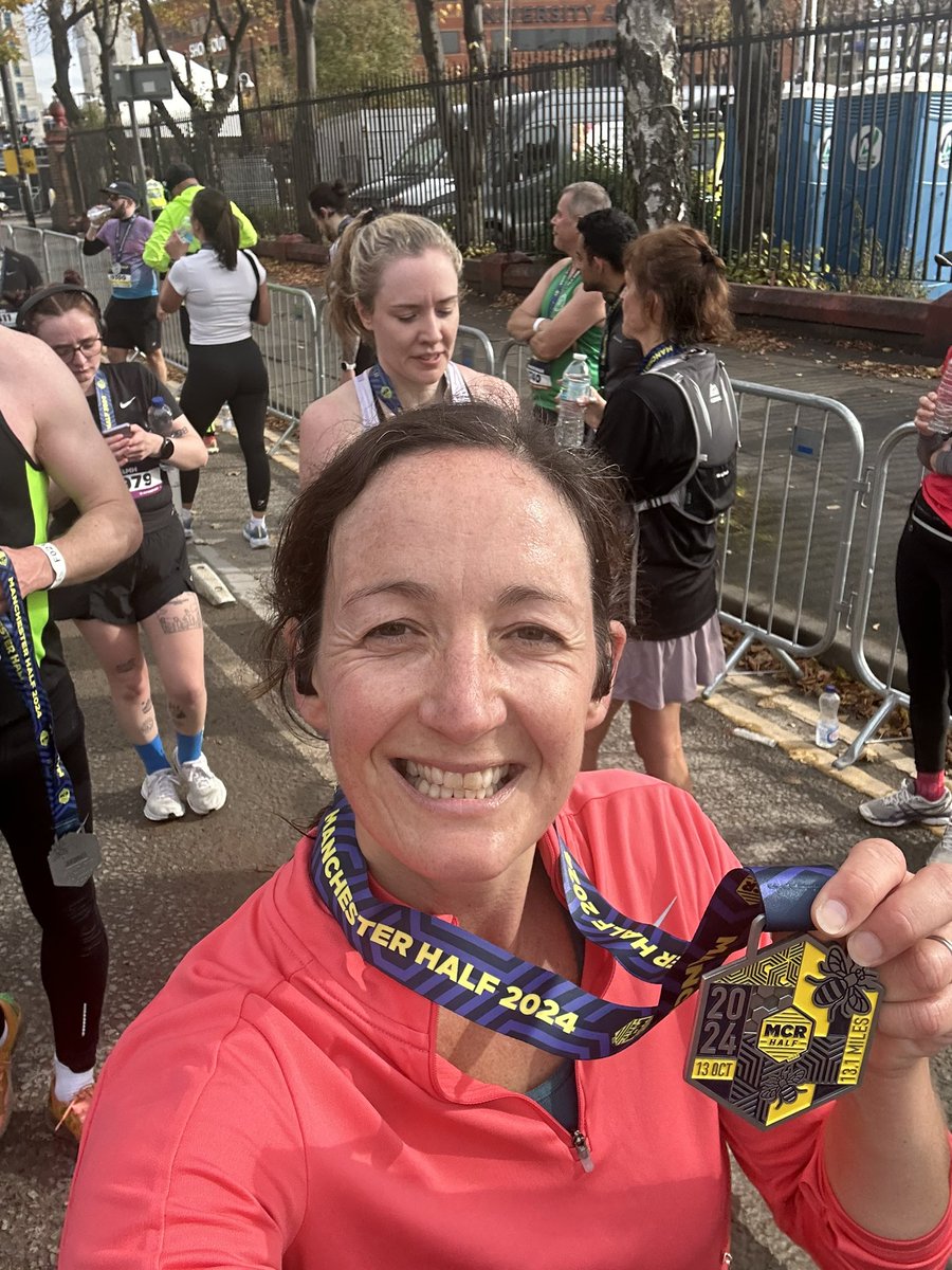 Kate Harding (@kateharding) on Twitter photo What a morning <a href="/ManchesterHalf/">Manchester Half</a>! Amazing to run through #Trafford and receive so much support 🤩 What a morning <a href="/ManchesterHalf/">Manchester Half</a>! Amazing to run through #Trafford and receive so much support 🤩