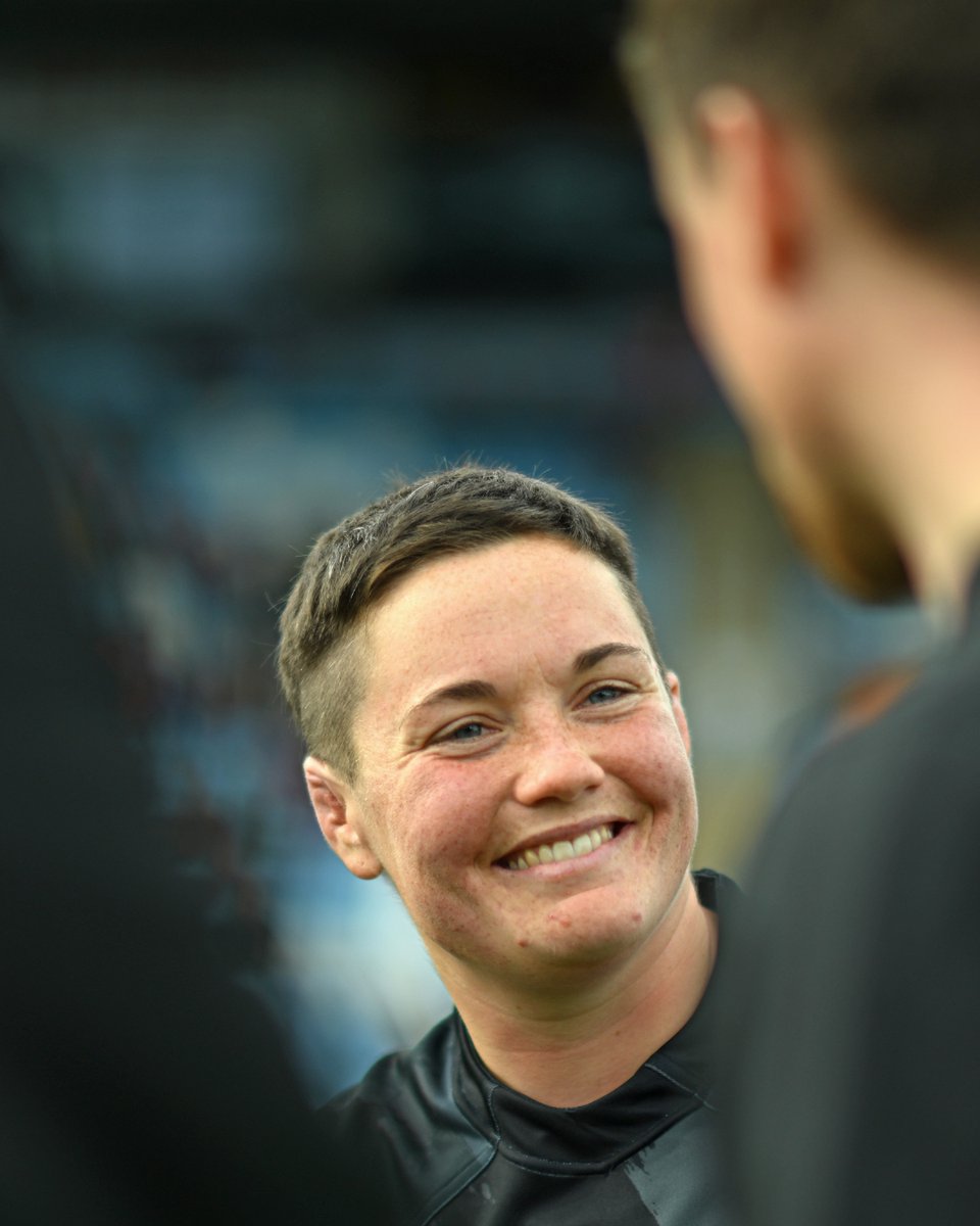 ExeChiefsWomen's tweet photo. Happy to be home, happy to be back on the field, happy to be making a league debut at Sandy Park...all the happy faces!😃😃😃😃

#EXEvLEI | #JoinTheJourney | #PWR https://t.co/KUF85lcbt1
