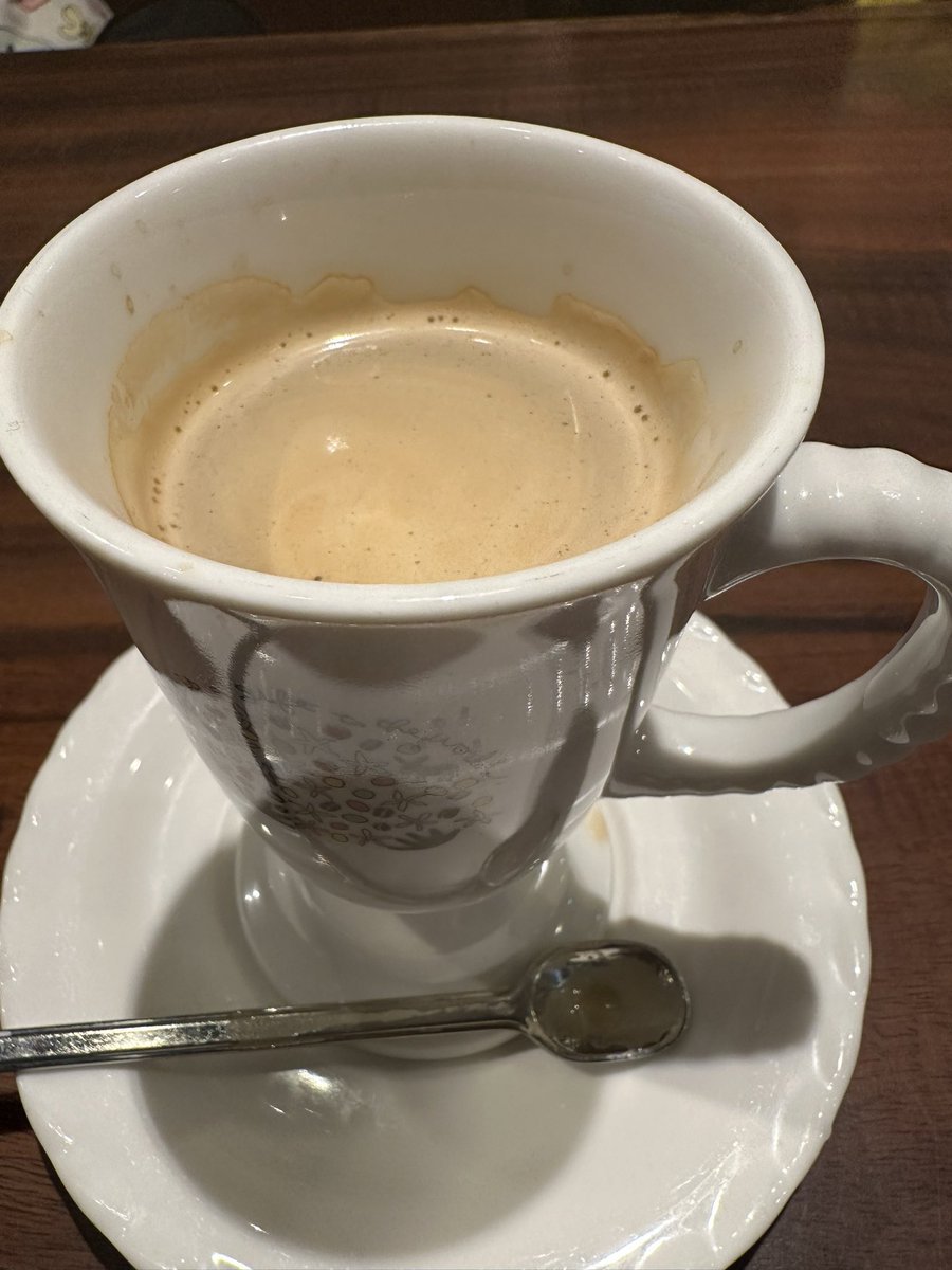 uSpmdH6HllmZtiw's tweet image. #びっくりドンキー
#メラメーラフラペ

昨日は娘と孫と
びっくりドンキーのモーニングへ
少し小さいサイズのディッシュで
朝にはちょうどいいかも😊
帰りにスタバで
メラメーラフラペを✨
ちょっとミルクは甘いかな
早起きモーニングもあり😊👌