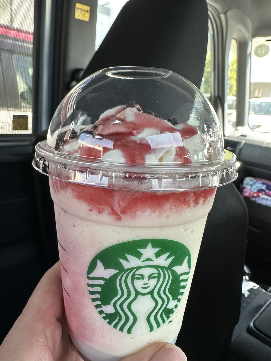 uSpmdH6HllmZtiw's tweet image. #びっくりドンキー
#メラメーラフラペ

昨日は娘と孫と
びっくりドンキーのモーニングへ
少し小さいサイズのディッシュで
朝にはちょうどいいかも😊
帰りにスタバで
メラメーラフラペを✨
ちょっとミルクは甘いかな
早起きモーニングもあり😊👌