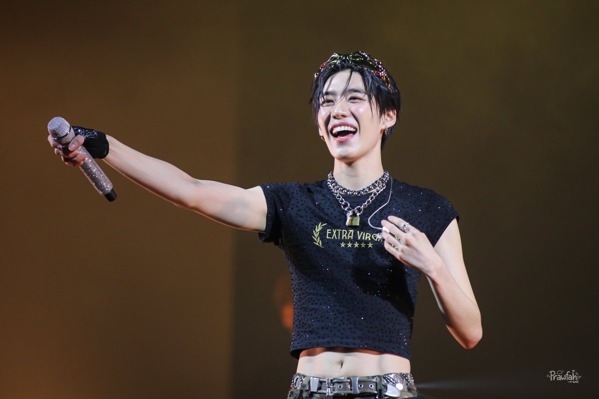 PRaWFaH's tweet image. วันนี้มีคนมาเชียร์พีพีคนเก่งเยอะมากๆเลยน้าาาา ~ 💖✨

TPOP FEST3 x PP KRIT 
#TpopConcertFest3xPPKrit
#ppkritt