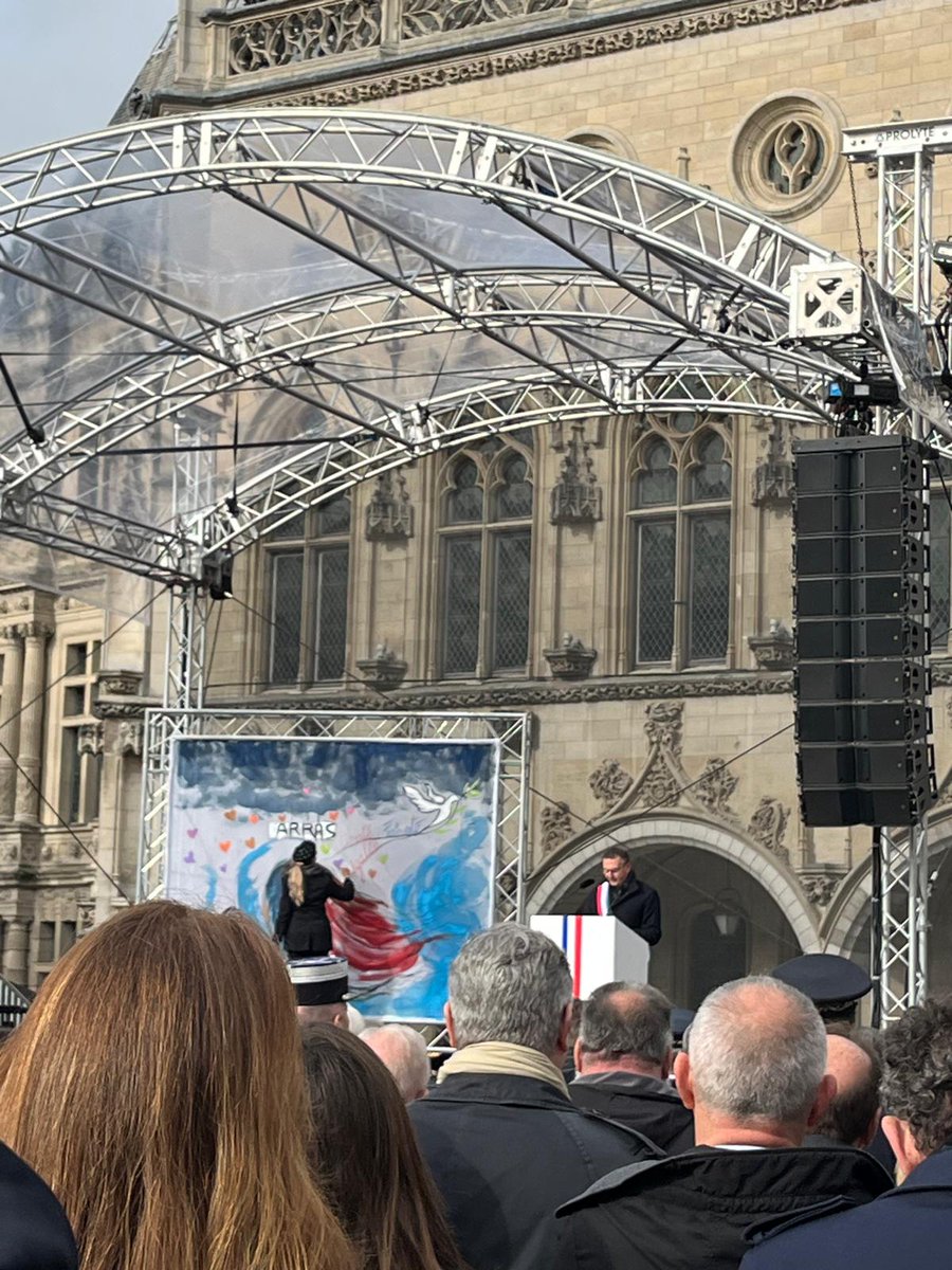 La direction du FGTI (<a href="/FONDSDEGARANTIE/">Fonds de Garantie des Victimes</a>) participe aujourd'hui, au côté des associations de victimes (<a href="/afvt_org/">AfVT</a>, <a href="/Fvictimes62/">FranceVictimes62</a>,...) et du @ministerejustice, à la journée d'hommage rendu à #DominiqueBernard et aux victimes de l'attentat du 13 octobre 2023 <a href="/VilleArras/">Ville d'Arras</a>