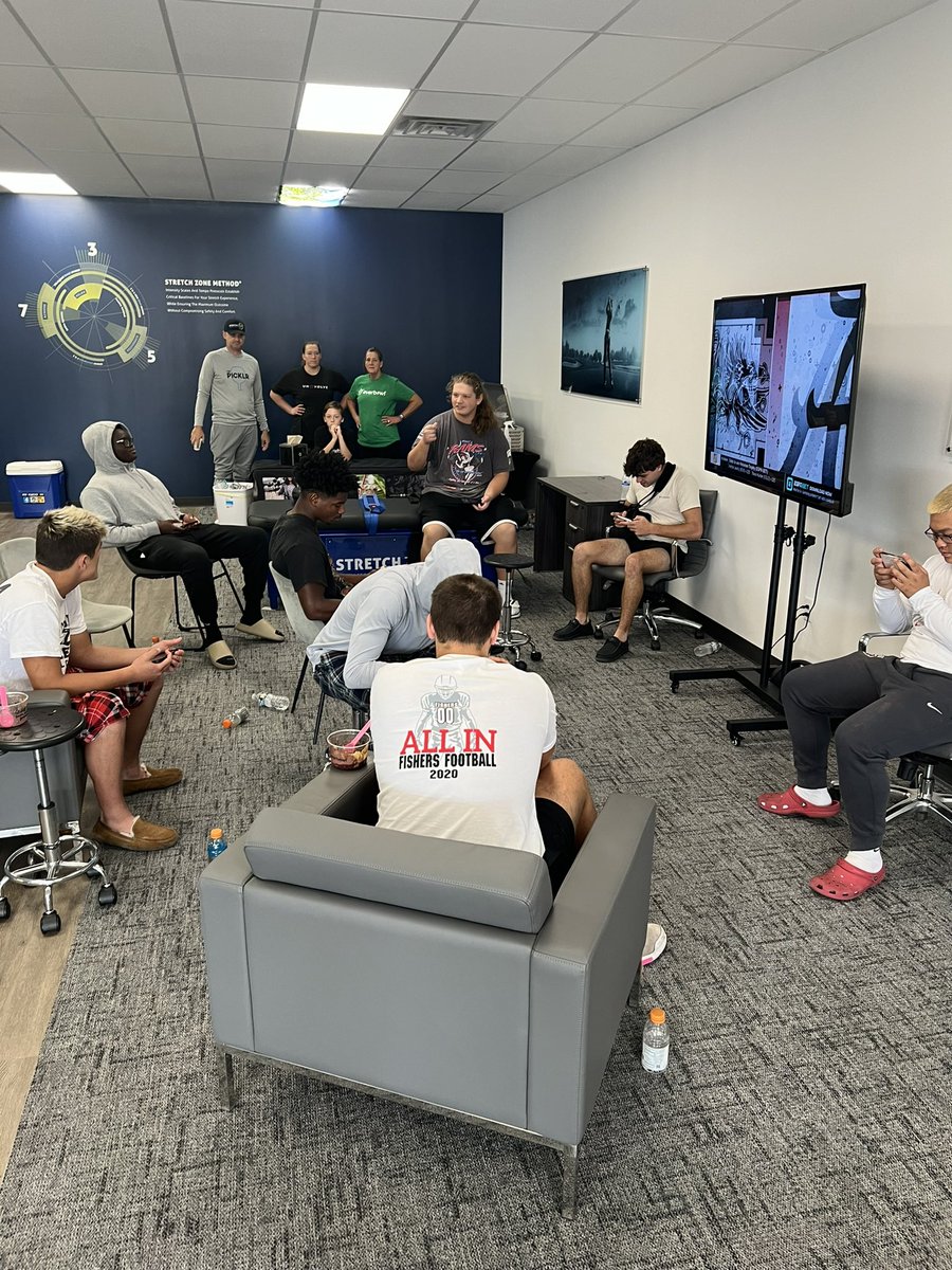 A huge thank you to our local <a href="/everbowl/">everbowl</a> and <a href="/StretchZoneUSA/">Stretch Zone, Inc.</a> locations for hosting our players for a morning of recovery.