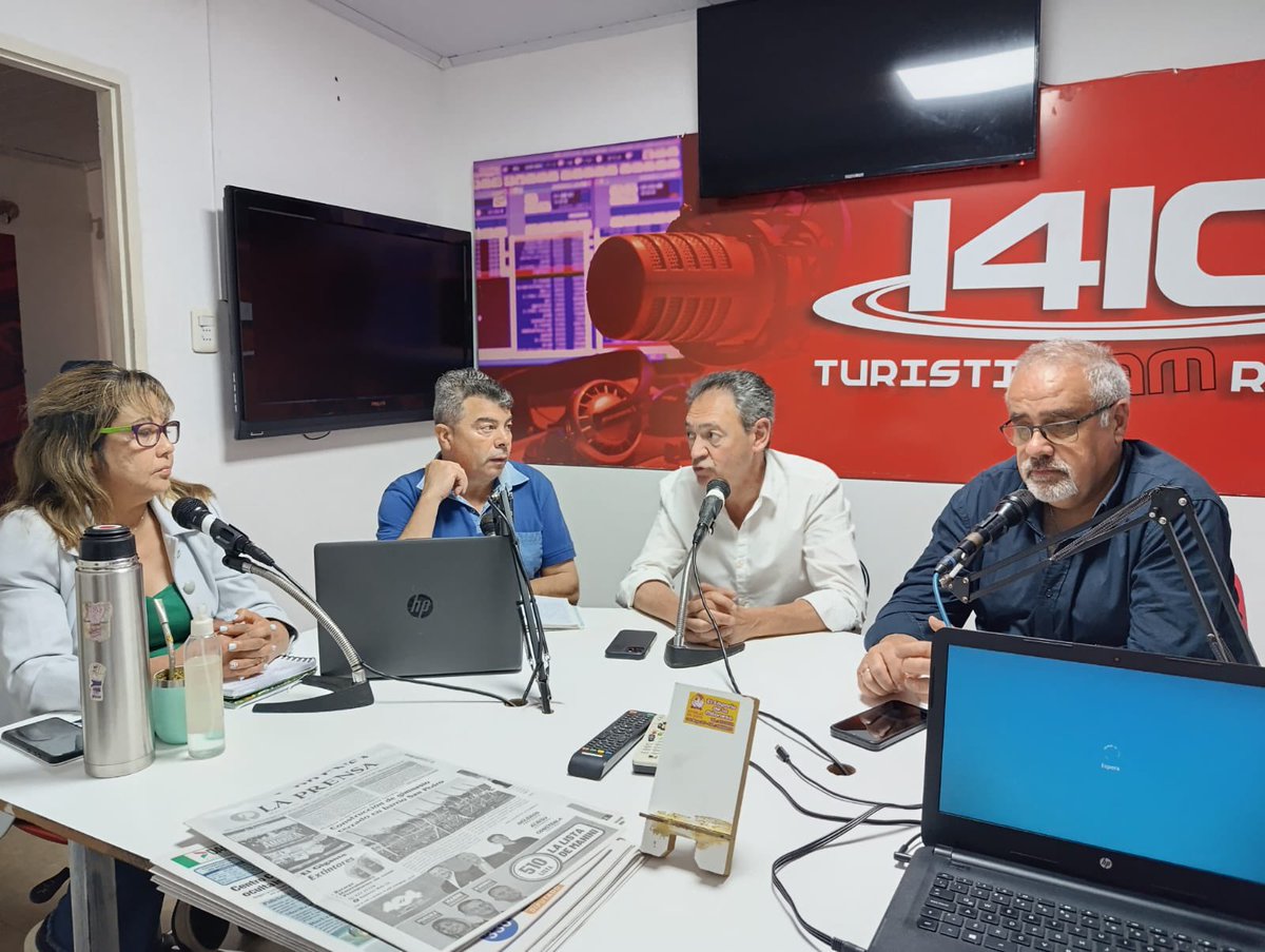 Eduardo Radaelli en Salto, acompañando el trabajo de militancia de todas las agrupaciones que llevan a Bruno Diputado y Lozano Senador - Lista 850!

Somos #UnSoloPaís 

#cabildoabierto #maninipresidente #PueblosLibres