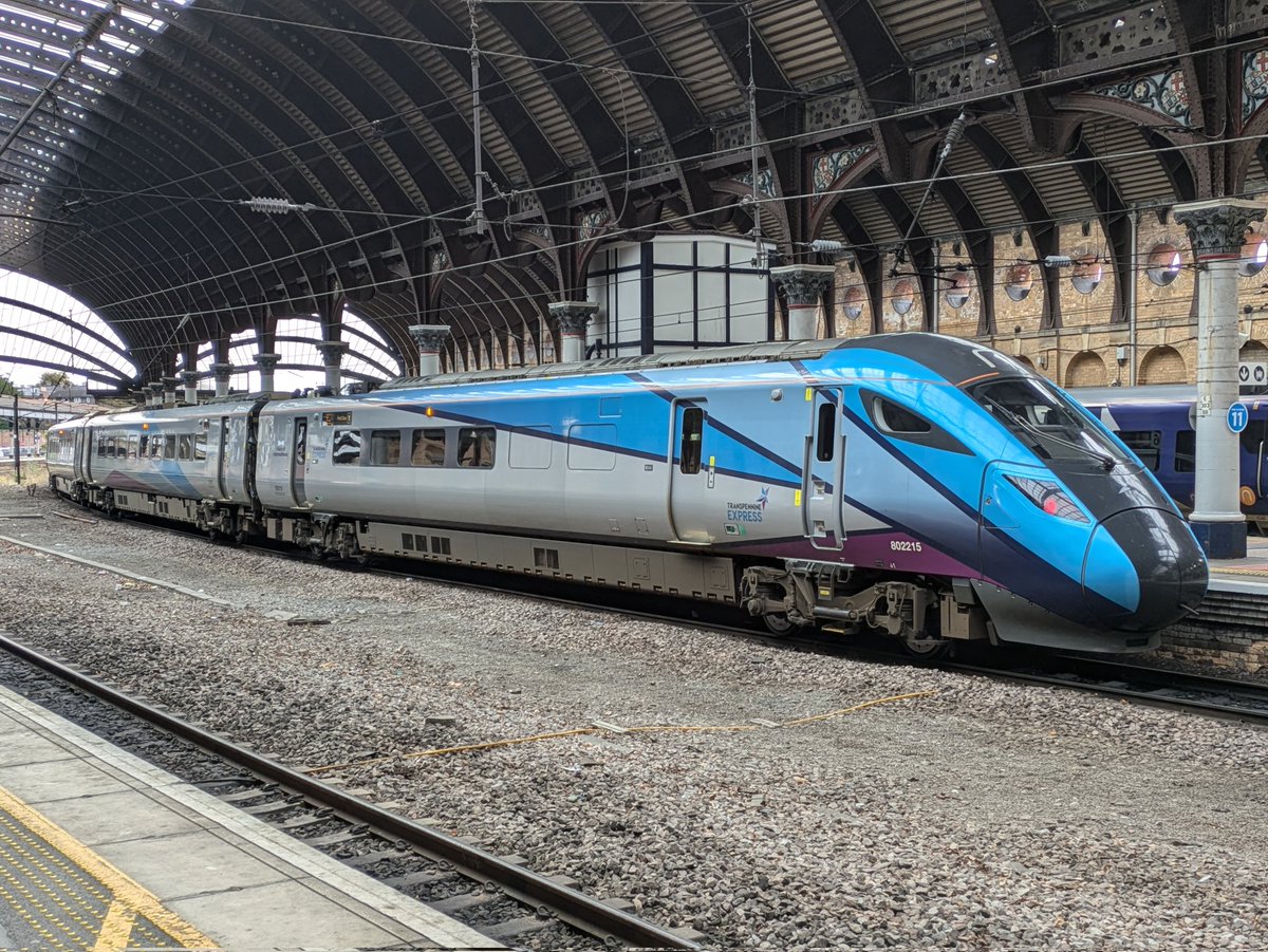 SteelCityDog_'s tweet image. 802215 at York with a service to Liverpool. @TPExpressTrains #class802
