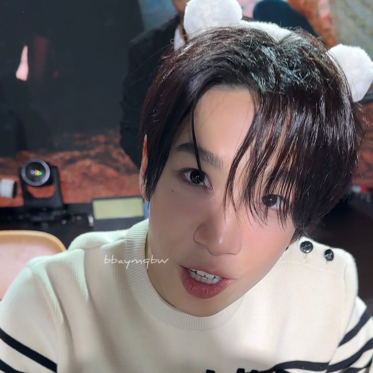 เฟบบ๋อย T^T tweet media