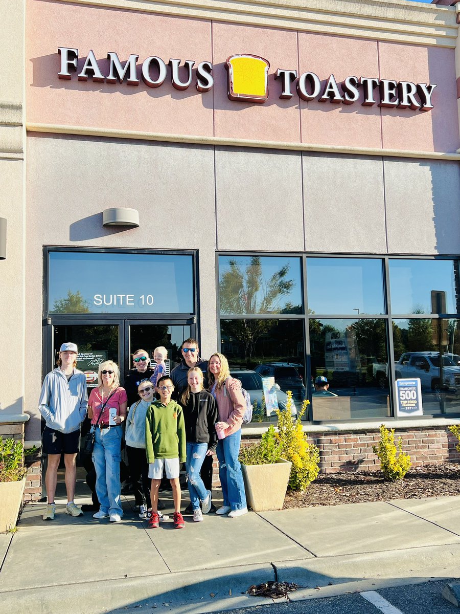 Mc_Driver's tweet photo. Fueling up for race day with breakfast at @FamousToastery_ in Concord! #FamouslyFresh https://t.co/85oZeatycx