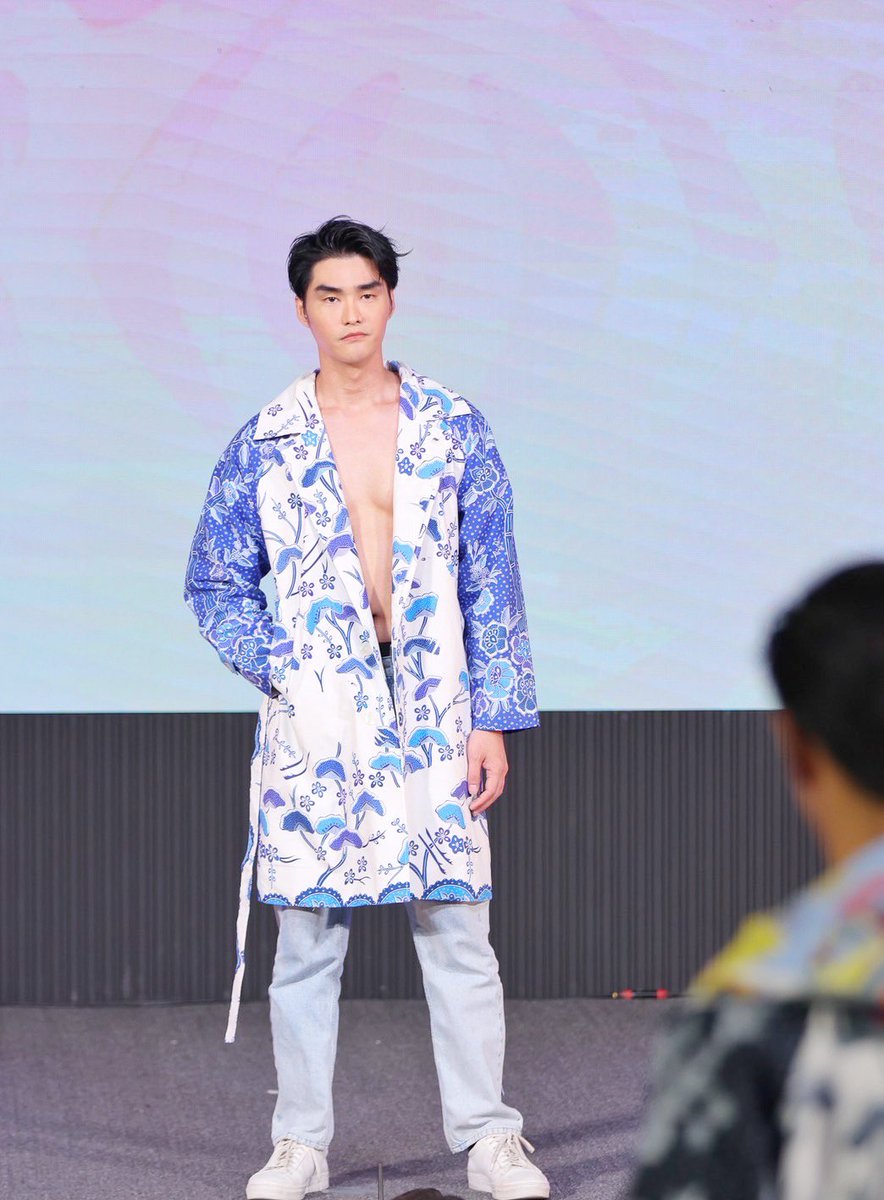 sunterry's tweet image. เมื่อสองวันก่อนครับ #MCOTNewJourney