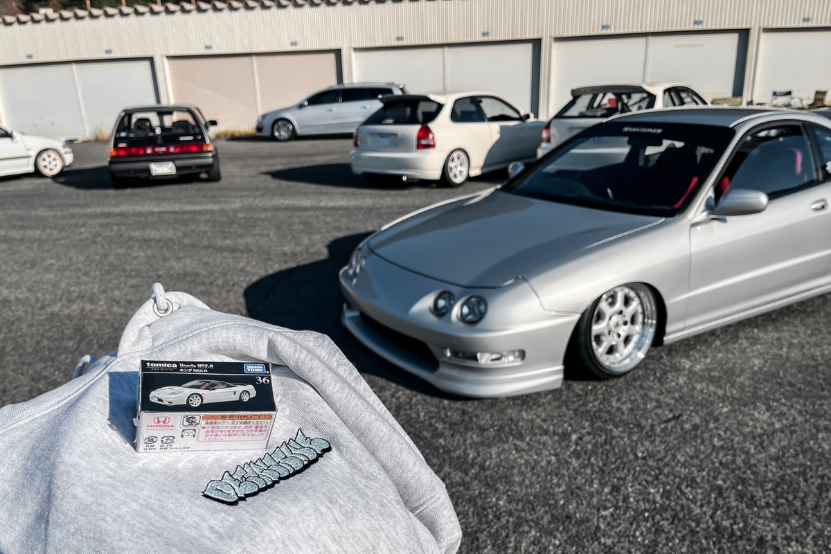 yZN_gc's tweet photo. 初のイベント、ホンダイズム楽しかったです!お疲れさまでした。
ビンゴの景品も2人ともいいのが🫰
皆様のカッコイイホンダを見て、爪折りの決心がつきそうです✄
一眼のジンバルが壊れて動画がスマホのみですが、また動画と写真も載せます📷🎥
#HONDAism
#PlayersDay https://t.co/OwZPg6LmMj