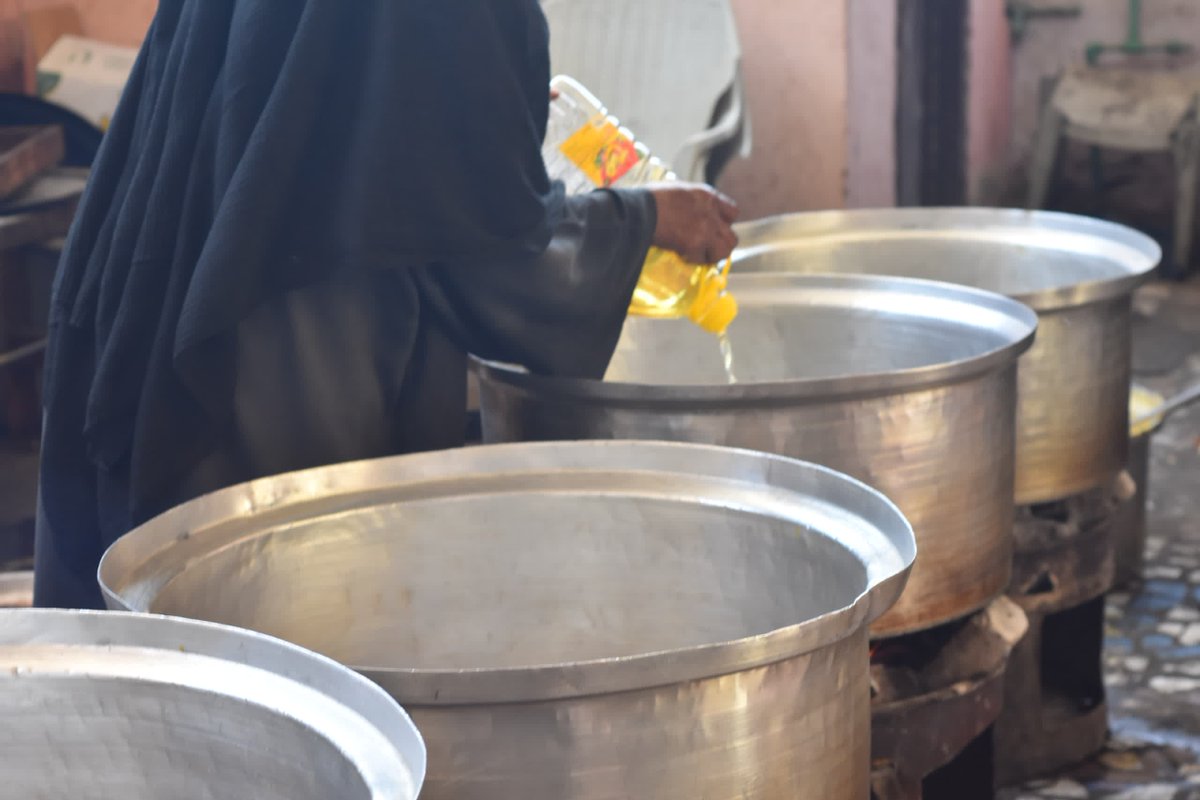 In partnership with Ministry of Health in Gedaref State, we have supported a community kitchen, operated by <a href="/SRCS_SD/">الهلال الاحمر السوداني</a> at Gedaref Hospital. 

The 3-month initiative will provide 2 meals daily for 300 patients, aiding the hospital until its own kitchen is operational again. #Sudan