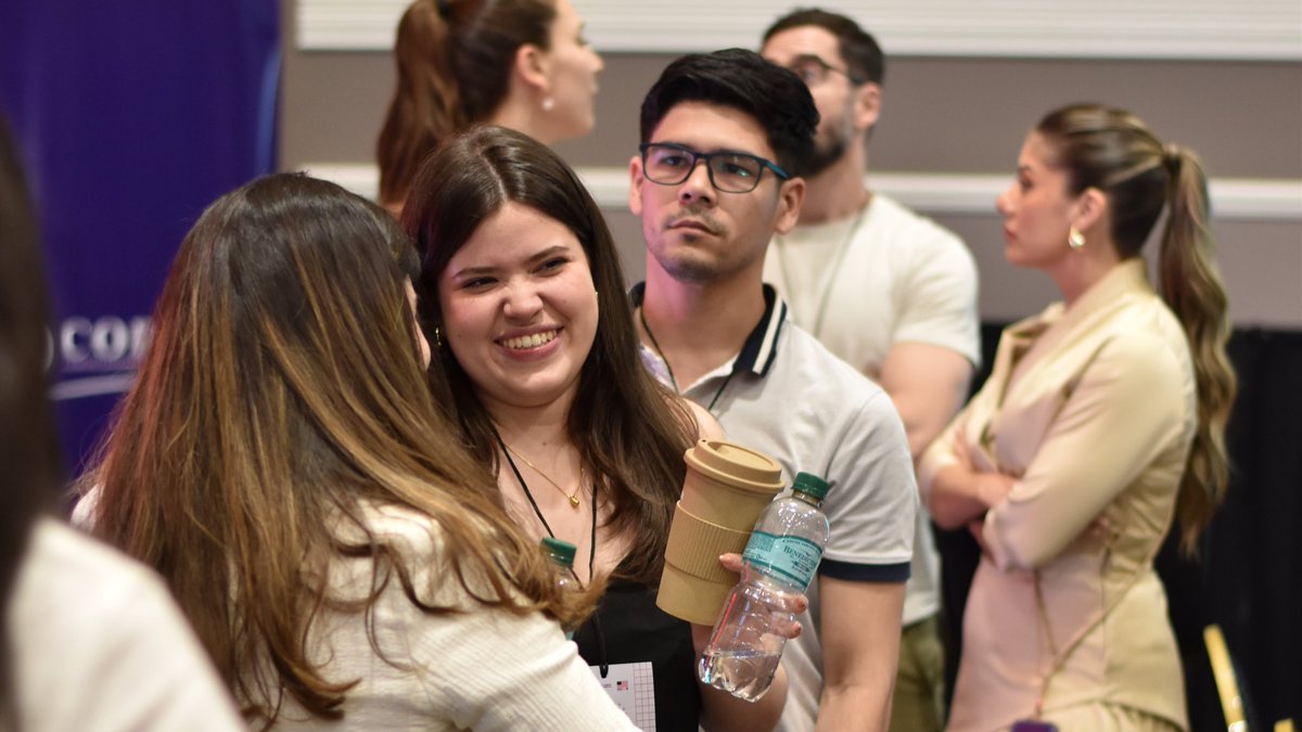 ¡Así es como se ve un día increíble! 😍 ¡Más de 1000 personas asistieron a la AmCham Job Fair!

Gracias a todos los que hicieron de este un evento inolvidable y un punto de encuentro estratégico para empresas líderes y profesionales brillantes. 🌟