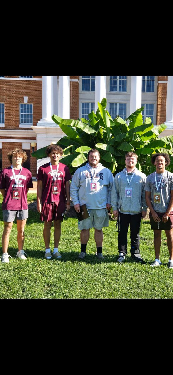 Trey ✞ tweet media