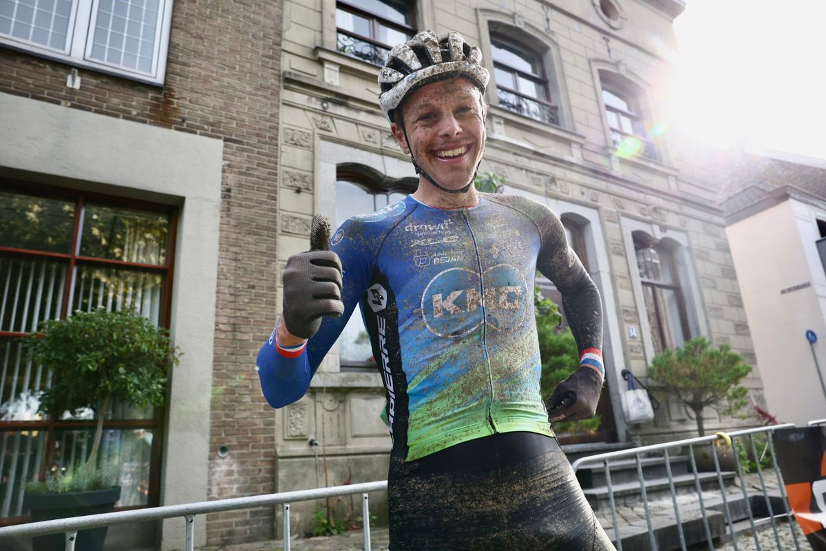 🇳🇱 Dutch Champion XCM Tim Smeenge 🙌🏻

📷 <a href="/GeorgeDeswijzen/">George Deswijzen</a>