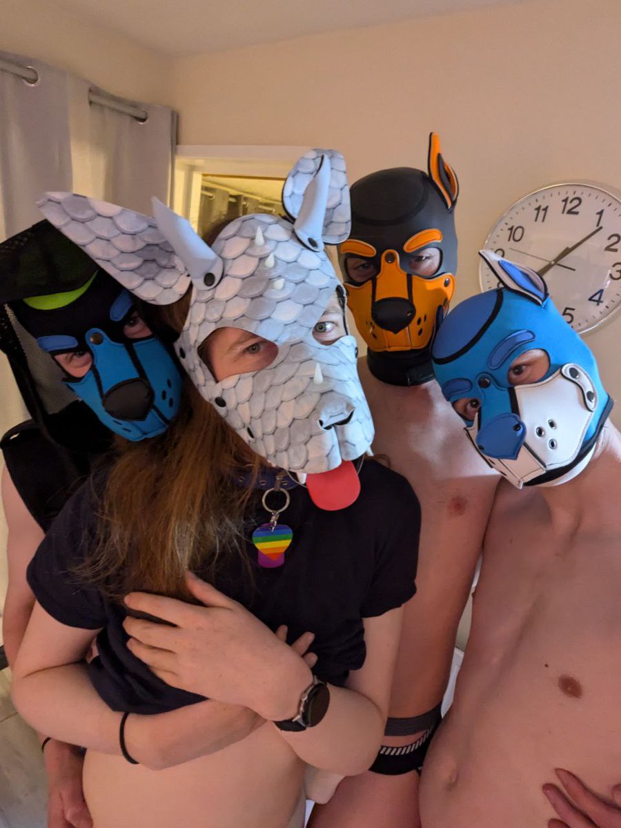 Rico 🔜 fursuit tweet media