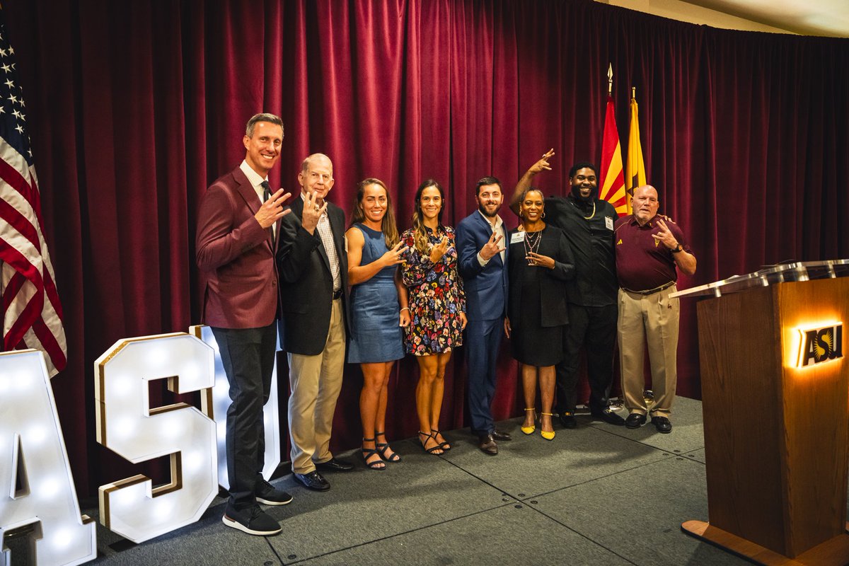 Paying our Respects 🤝

<a href="/SunDevilWGolf/">Sun Devil W. Golf</a> was there to support Azahara Munoz at her Sun Devil Athletics Hall of Fame Induction Ceremony last week 😈

#SunDevilForLife /// #ForksUp