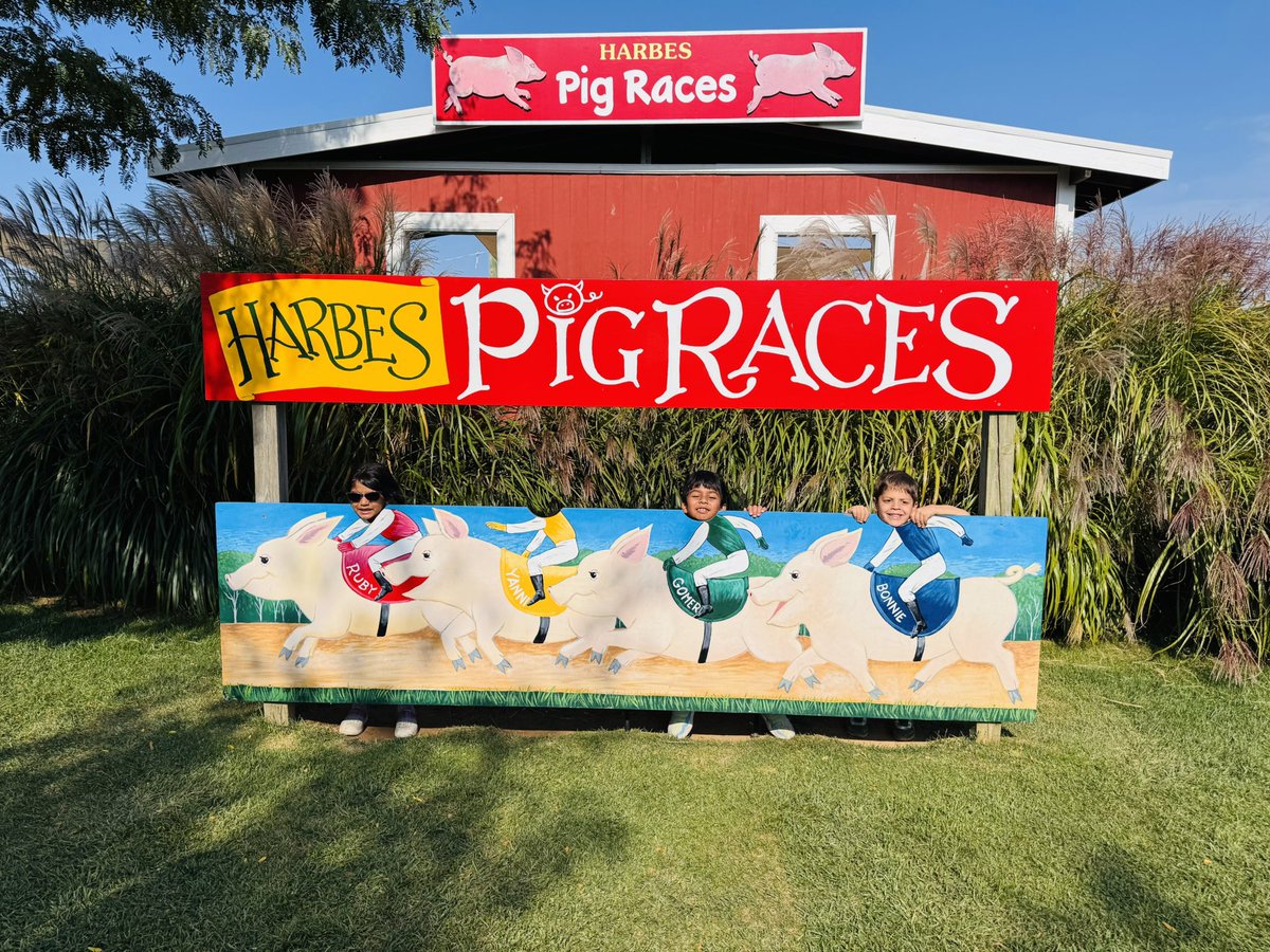 🍁 <a href="/StonyBrookGI/">Stony Brook GI Division</a> Fall Wellness Activity <a href="/HarbesFarm/">Harbes Farm</a>! 🐐 Awesome event with our GI family 🎉 

<a href="/AroniadisC/">Olga C. Aroniadis, MD, MSc</a> <a href="/MichaelClores5/">Michael Clores, DO</a> <a href="/JonSteinbergMD/">Jonathan Steinberg, MD, MA</a> <a href="/kullah/">Kazi Ullah</a> <a href="/BiancaDiCocco/">Bianca Di Cocco</a>