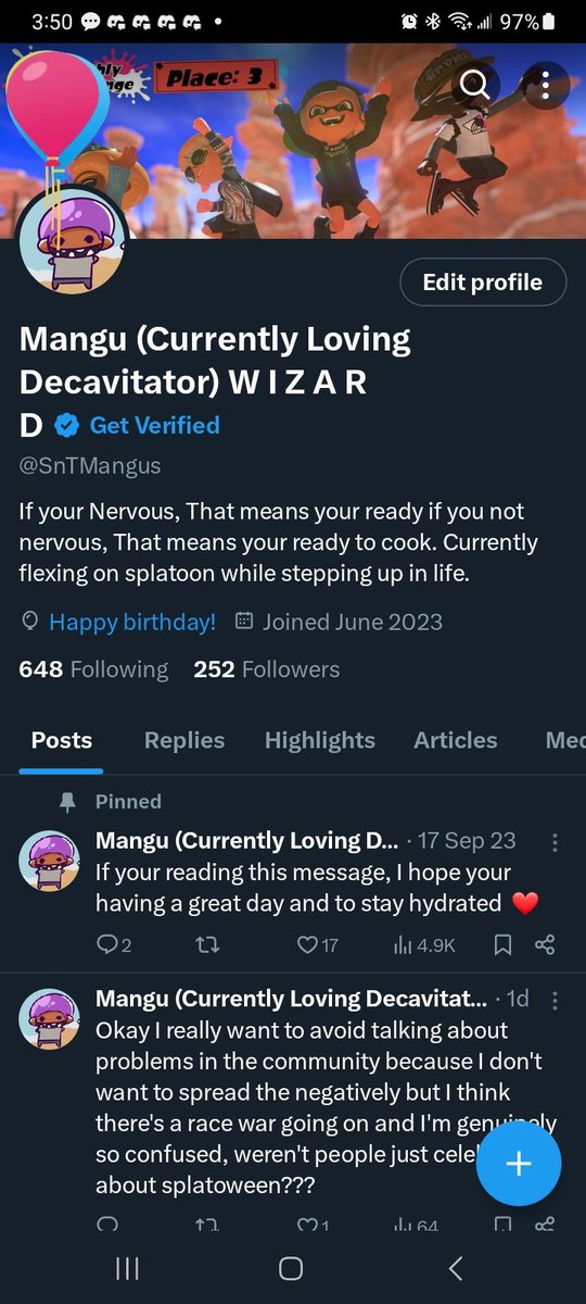 These balloons really doing a group huddle like I'm not here LMAO I'm now 19 :)