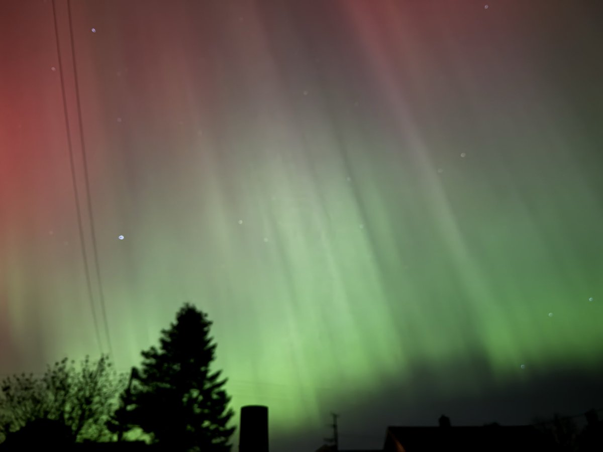PKnndyMartin's tweet photo. Northern Lights over Dovenby, Cumbria
@StormHour @ThePhotoHour @CumbriaLifeMag @PictureCumbria @CumbriaWeather https://t.co/RQZ70isgkf
