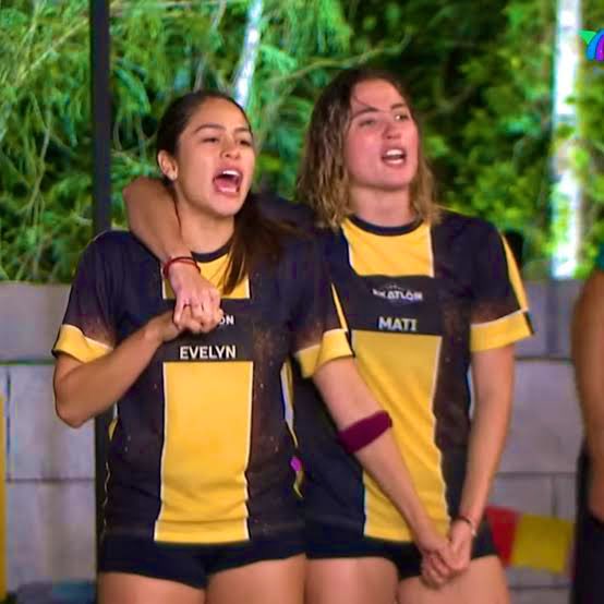 gretss04's tweet image. Hoy vemos a mi dupla legendaria favorita 😍 Mavelyn están de vuelta en los circuitos 💛