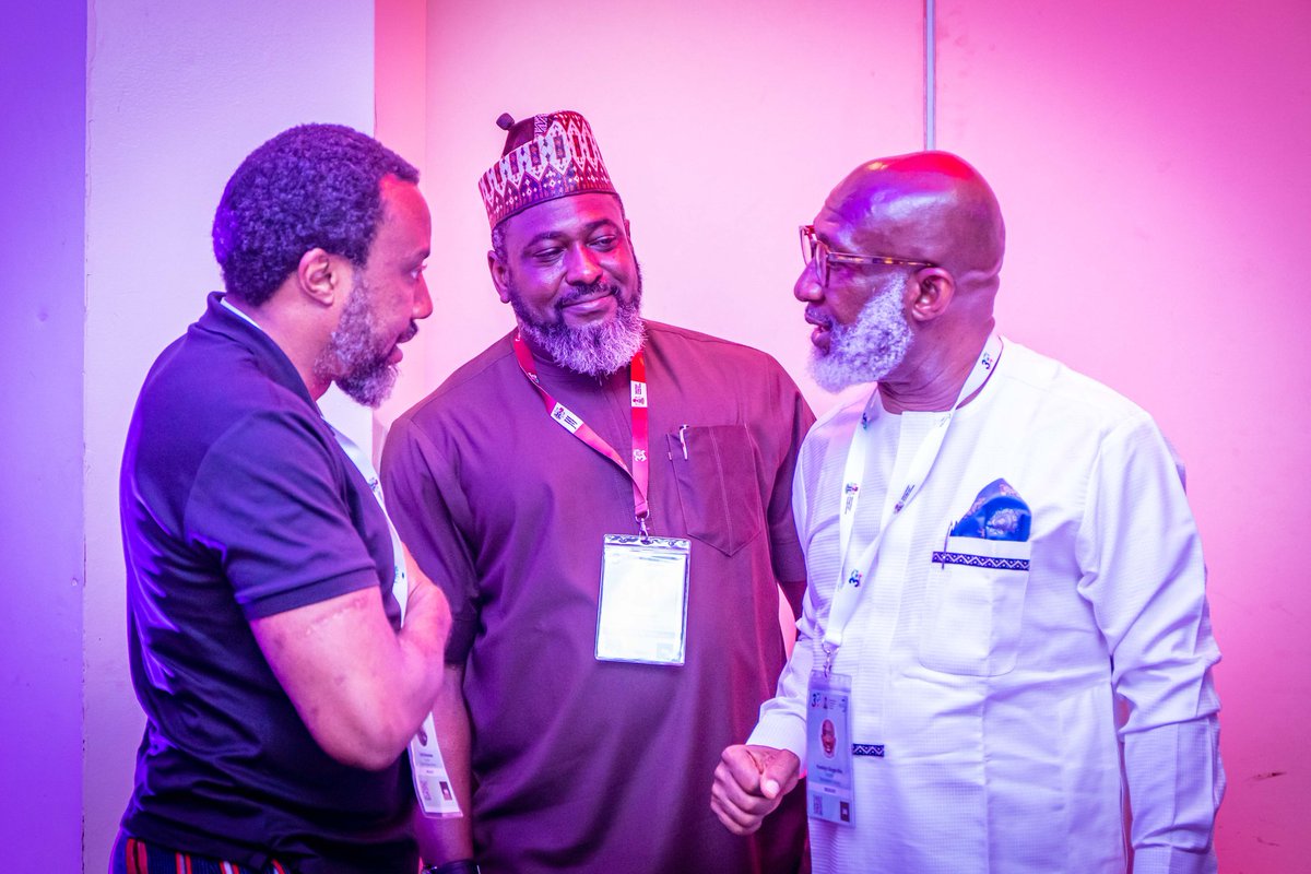 writer_dara's tweet photo. Images from the NES30 dinner session -Rising Together.
#NES30 #GrowthAndStability #CollaborativeAction #Competitiveness https://t.co/bMpU3DJfap