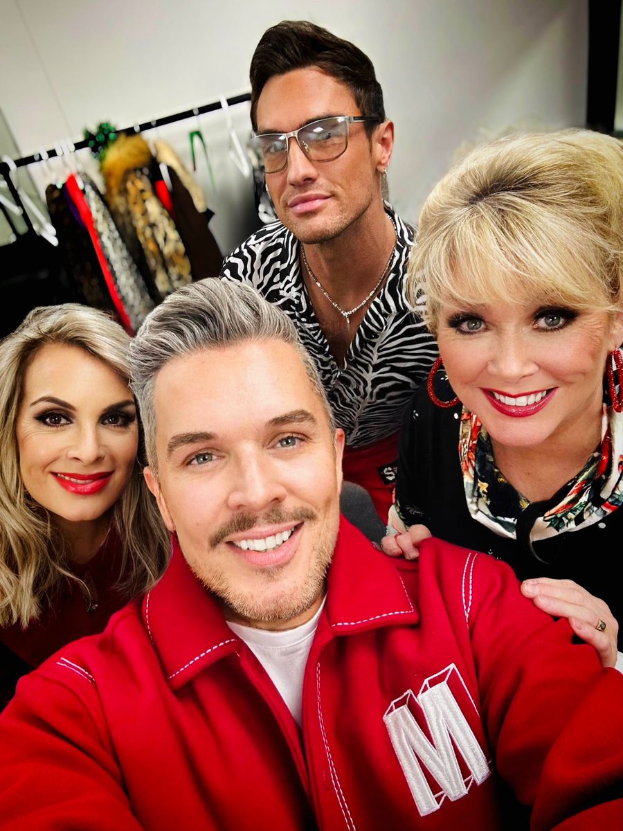TheFizzCMJ's tweet photo. Our New 'Fizz' line up have been filming something Christmassy today! 🎄🤶🎅🎅🤶
We will keep you posted, watch this space! #TheFizz #BucksFizz #newlineup #excitingtimesahead https://t.co/Zbrox1zIAp